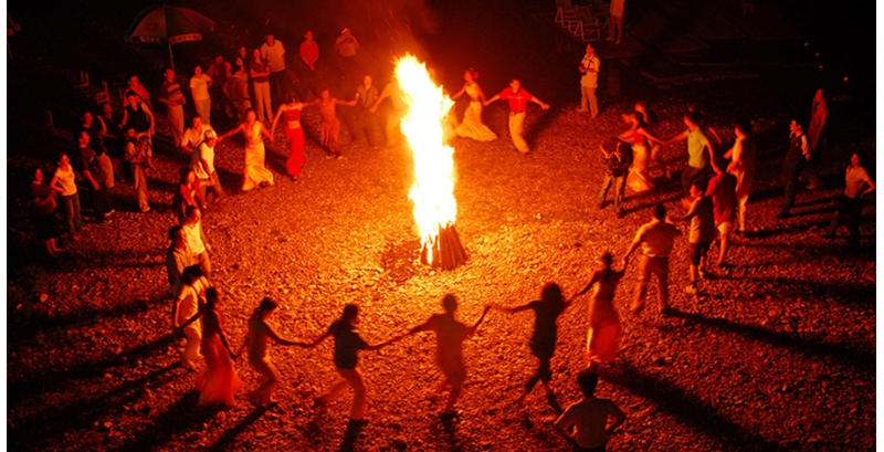 篝火晚会.jpg